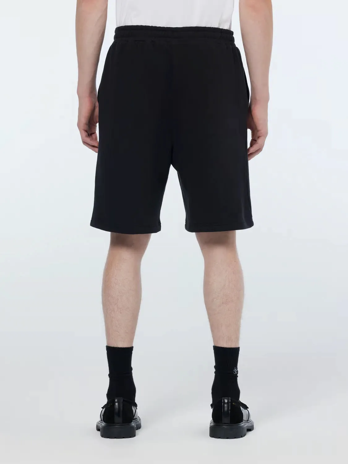 Badge Logo Regular Fit Sweatshorts (Black) - 179854001